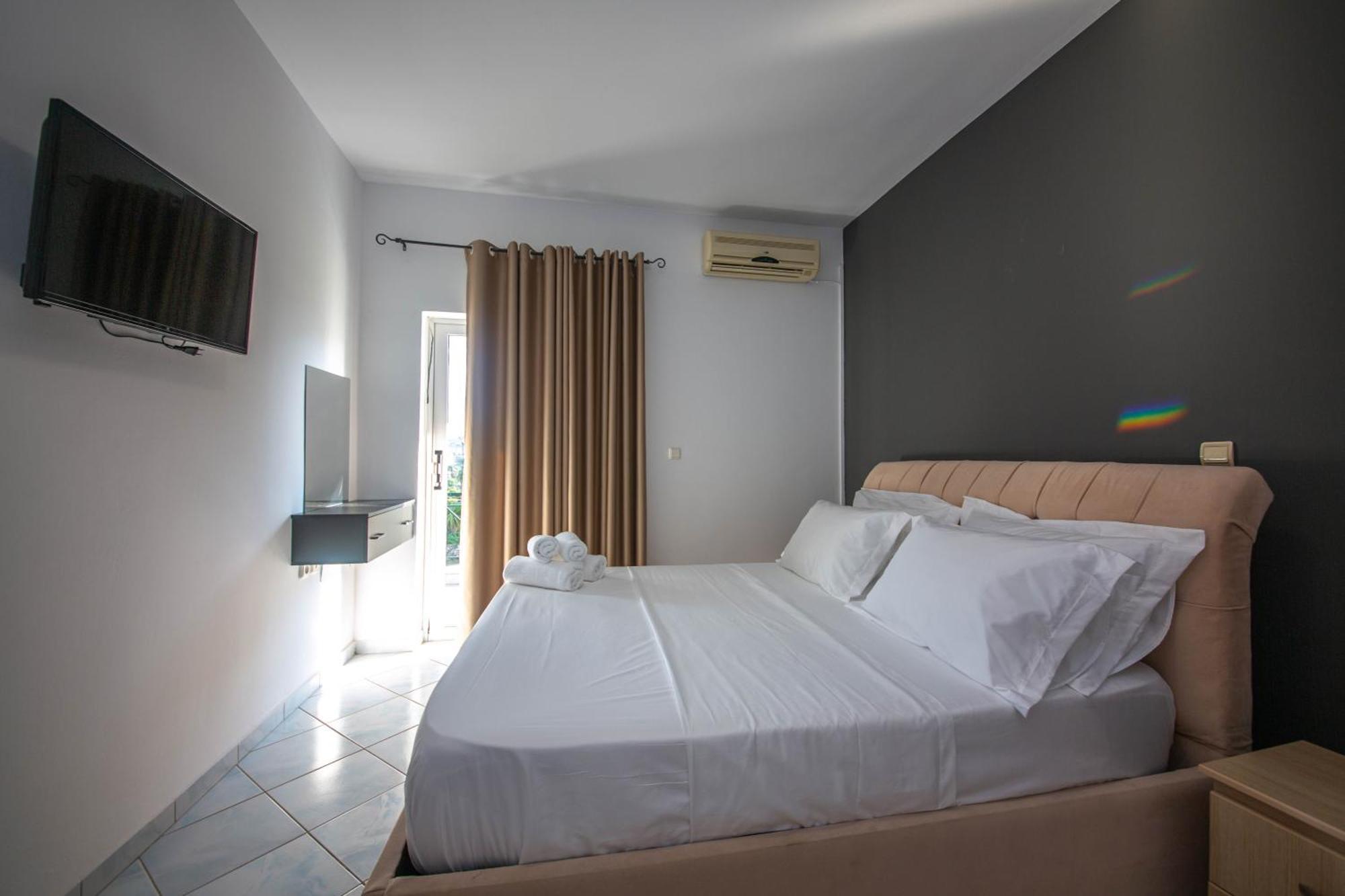 Noemi's Hotel