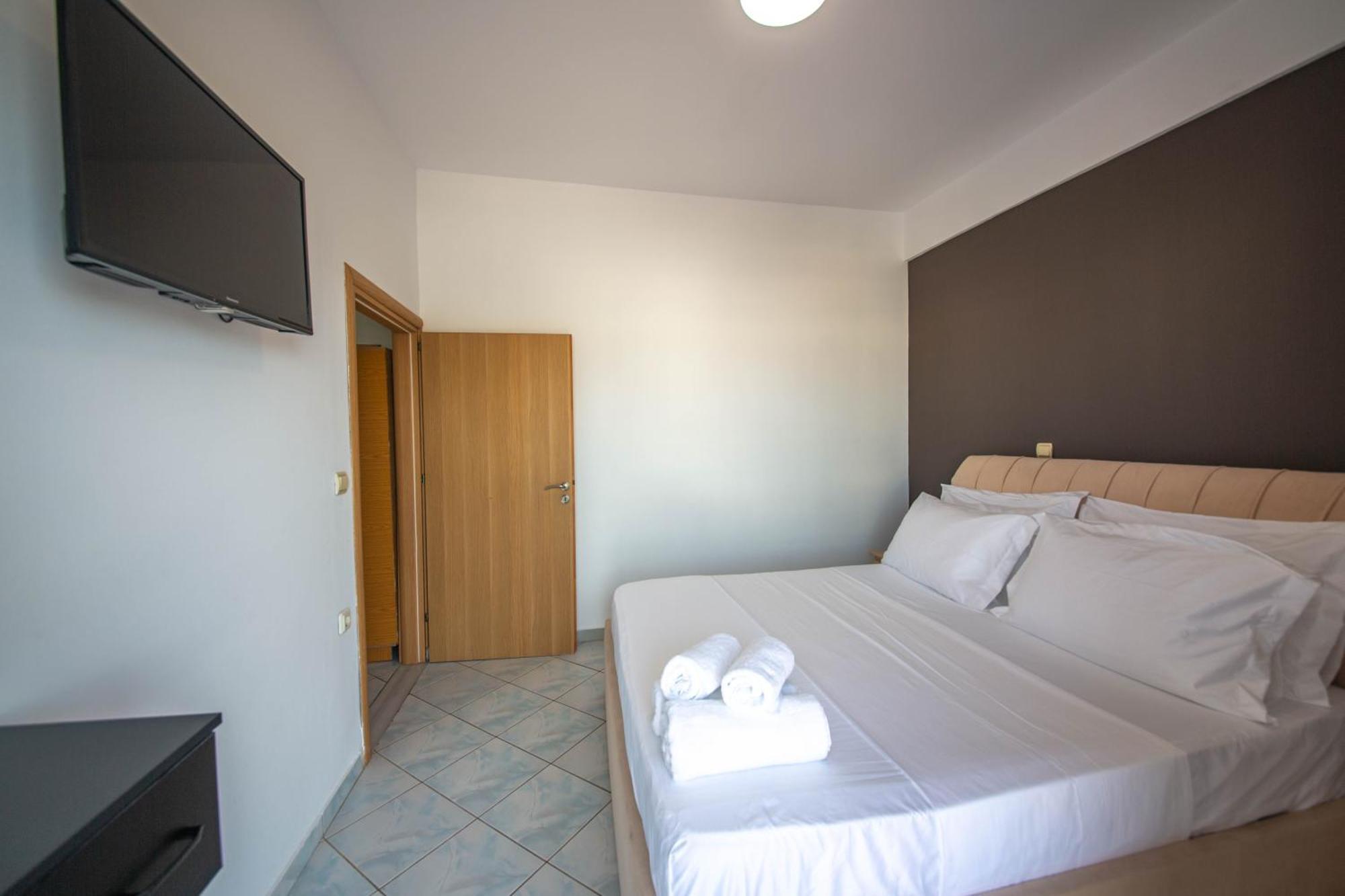 Noemi's Hotel